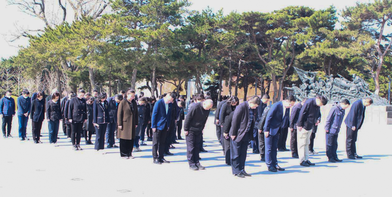 包子漫画
在党史学习教育中开展“清明祭英烈”活动