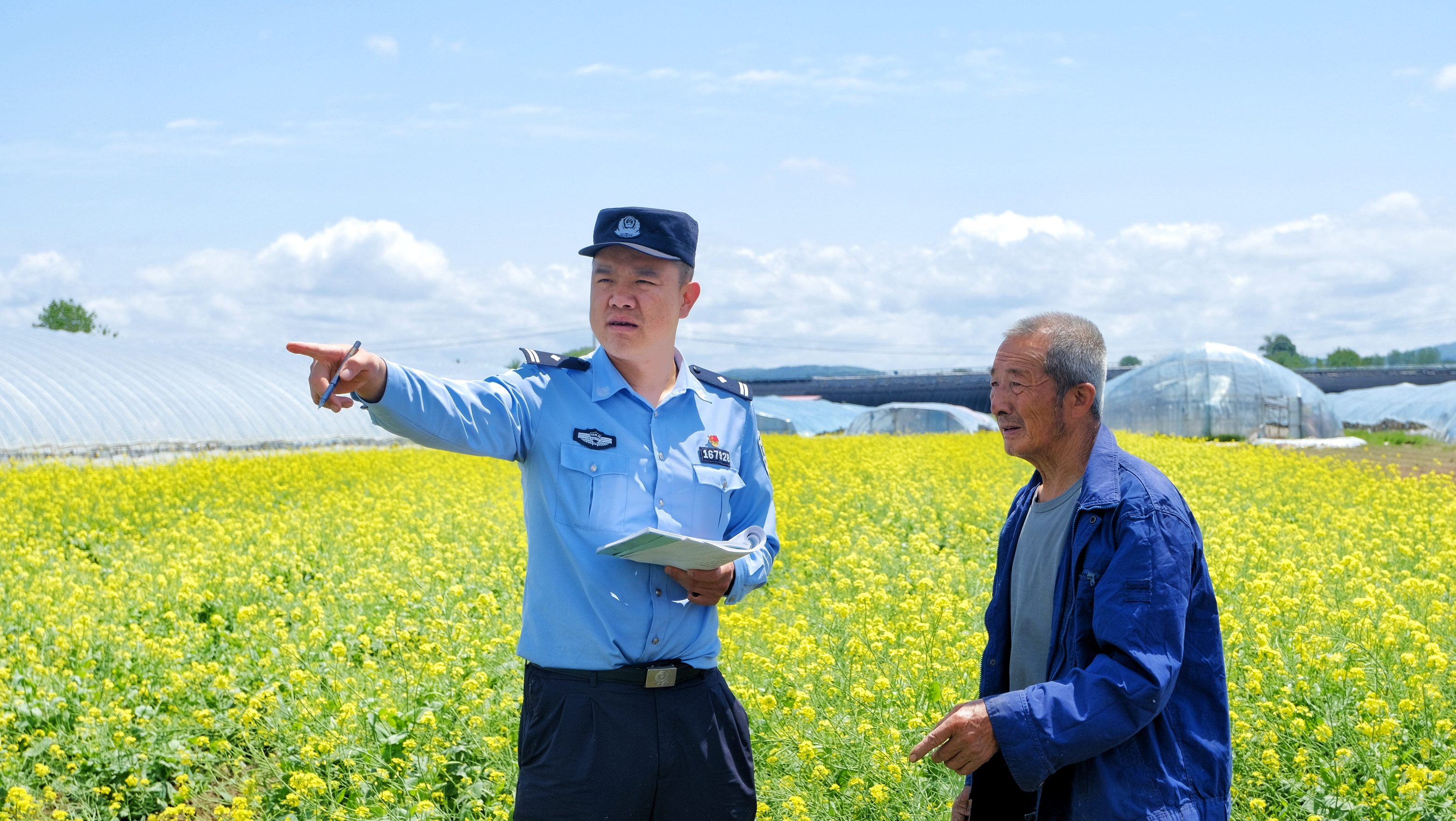 包子漫画
 | 扎根基层一线 情系群众冷暖——记丹东边境管理支队 马市派出所副所长 李鹏